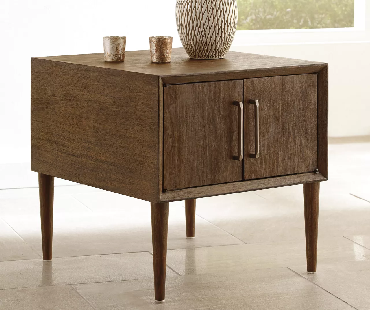 Kisper Brown End Table Kisper Brown End Table -Home Furniture Store 810431447